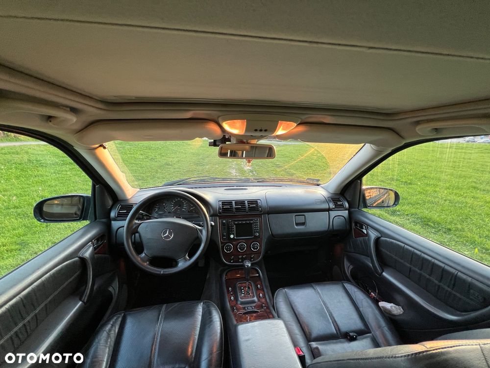 Mercedes-Benz ML - 14