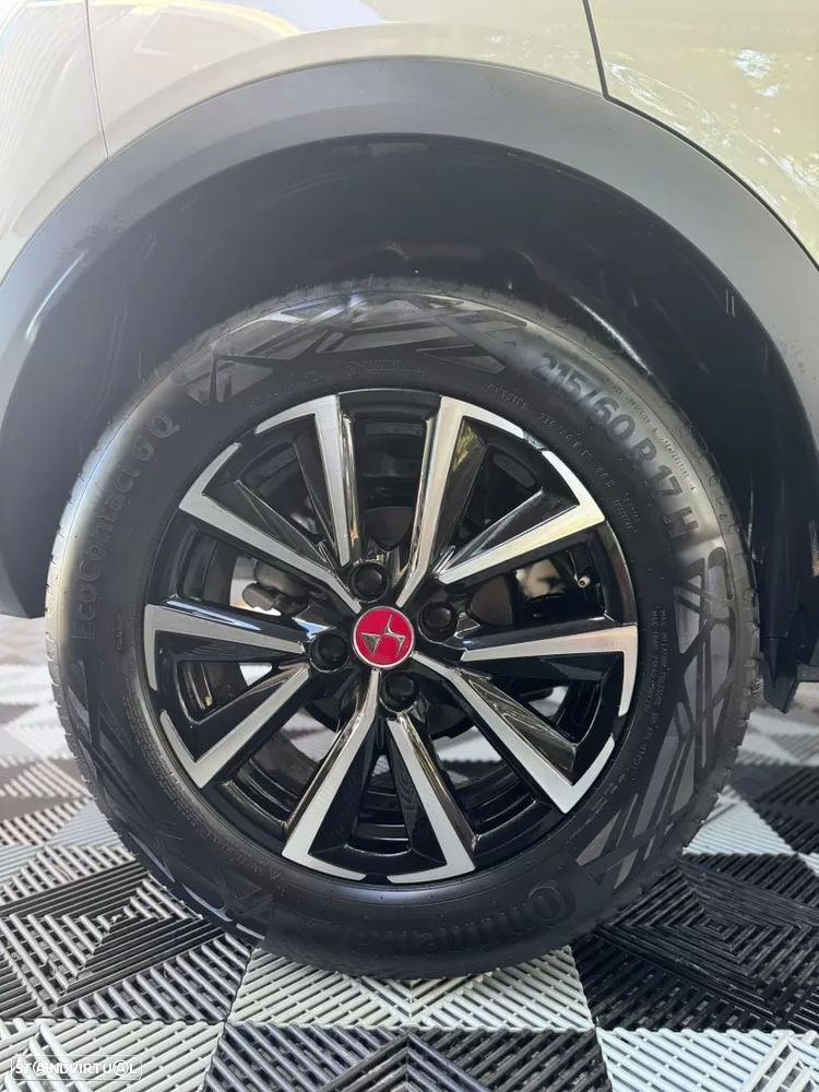 DS DS3 1.2 PureTech Performance Line EAT8 - 10