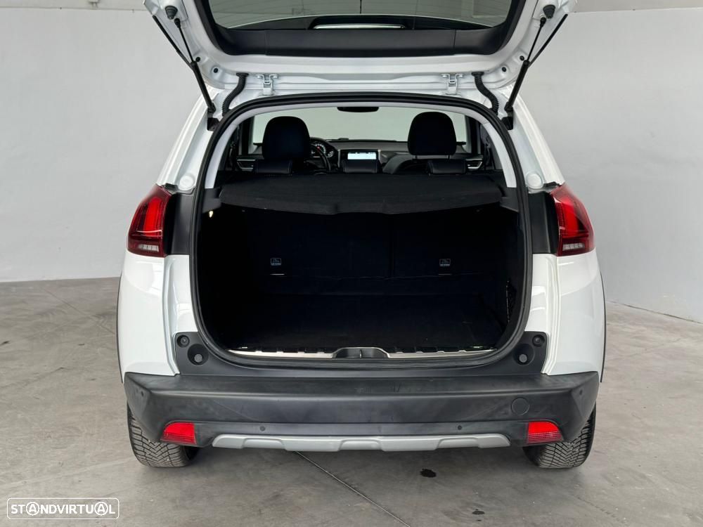 Peugeot 2008 - 18