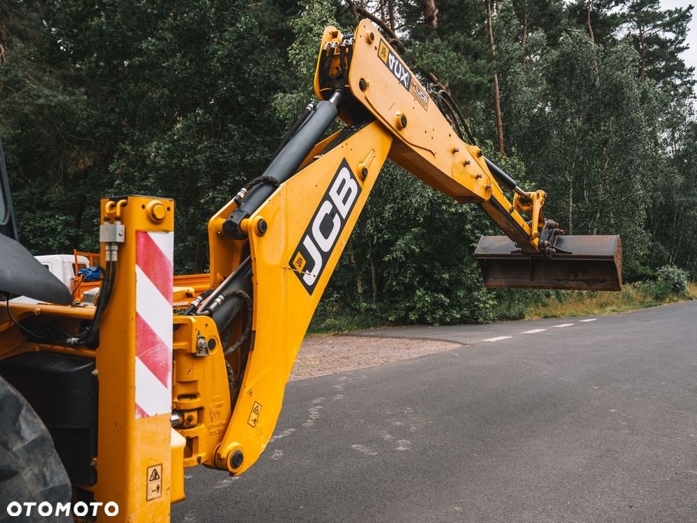 JCB 4CX - 15