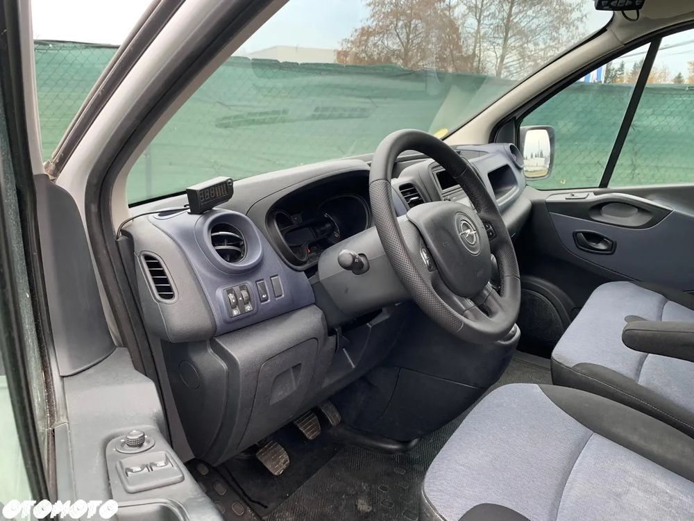 Opel VIVARO - 26