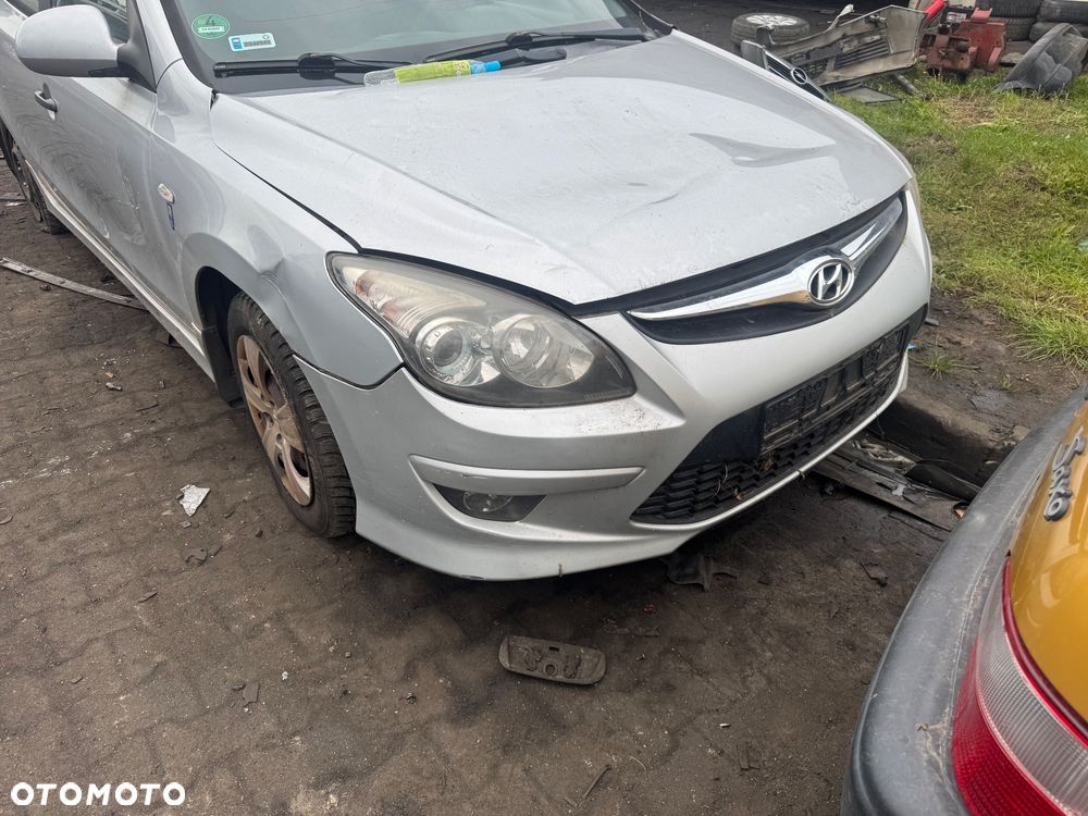 Hyundai i30 2R srebrny maska zderzak lift przedni pas  tylni lampa prawa lewa wspomaganie elektryczne drzwi prawe lewe - 5