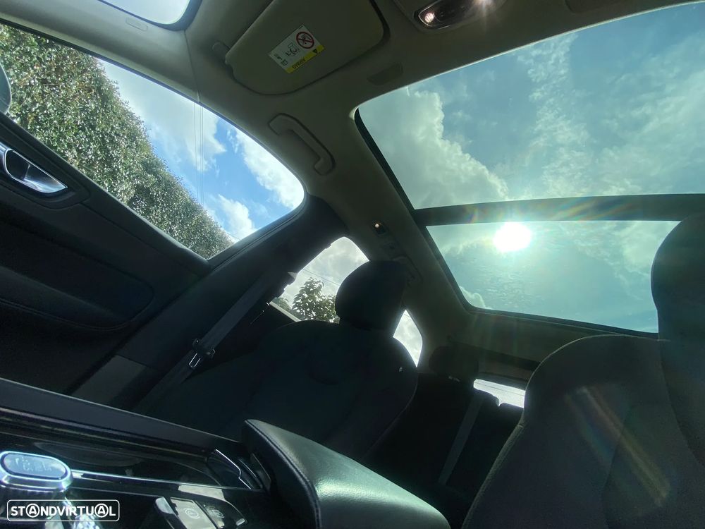 Volvo XC 60 2.0 T6 PHEV Inscription Expression AWD - 20