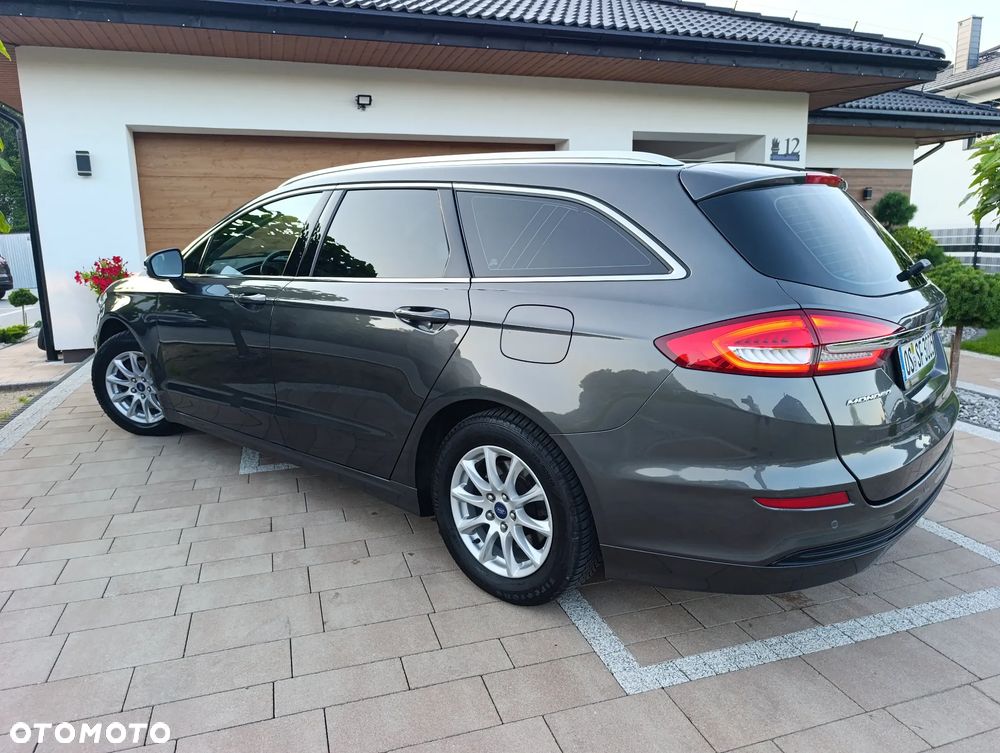 Ford Mondeo - 12