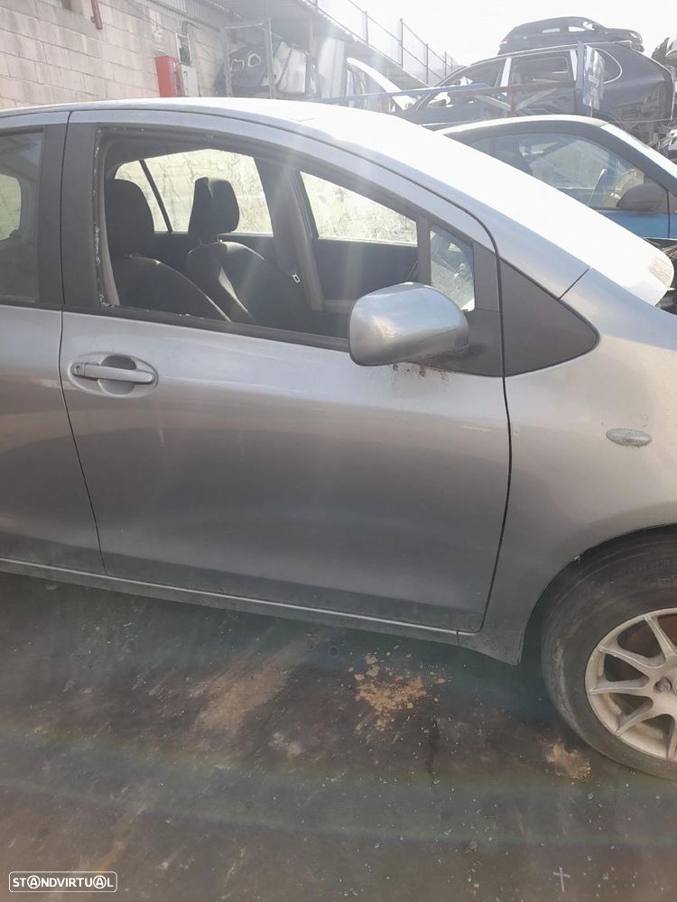 Porta frente direita TOYOTA Yaris (_P9_) - 1