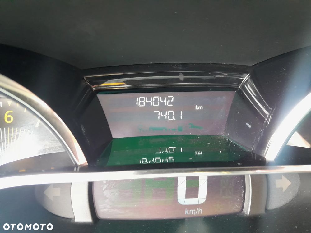 Renault Clio 1.2 16V 75 LIMITED - 17