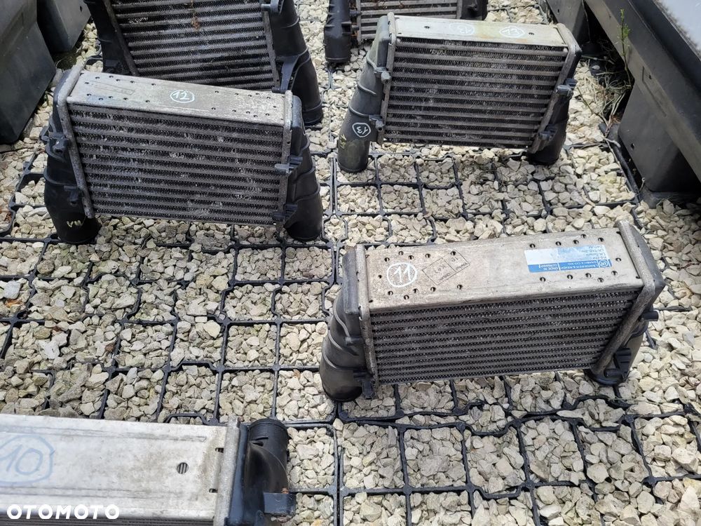 INTERCOOLER CHŁODNICA POWIETRZA AUDI A4 B7 2.0 TDI - 16