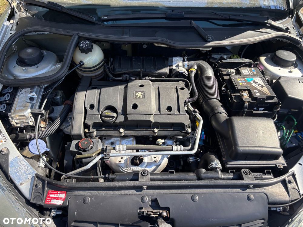Peugeot 206 CC 1.6 - 18