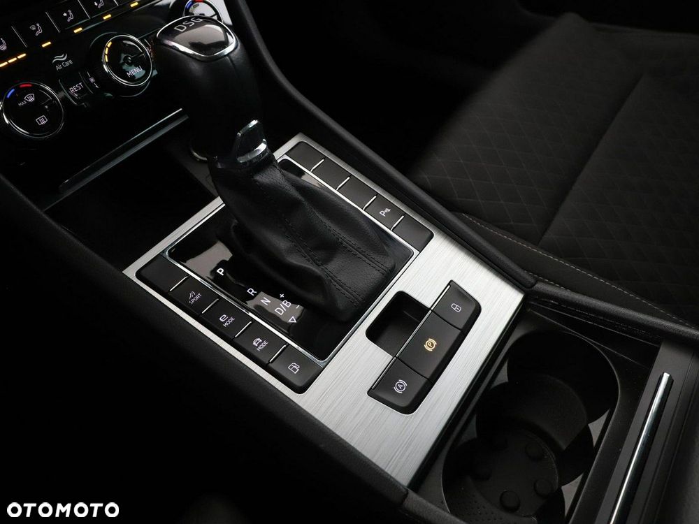 Skoda Superb 1.4 TSI Plug-In Hybrid Ambition DSG - 32