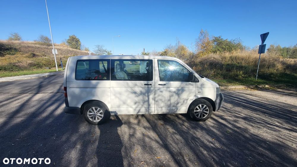 Volkswagen Transporter 2009 photo 3