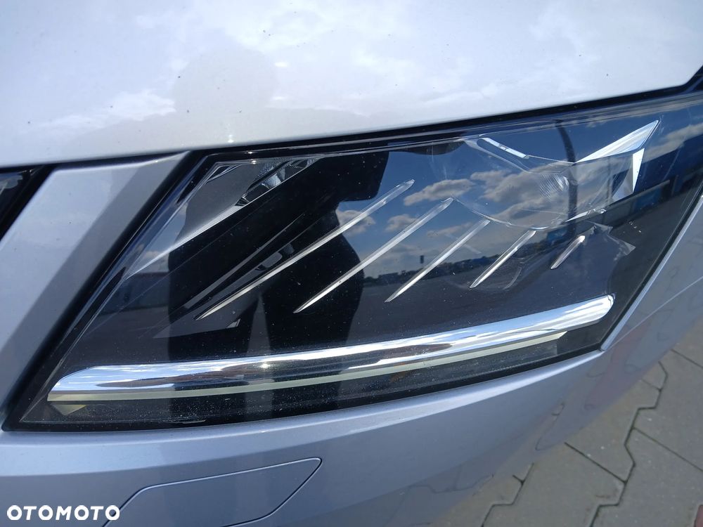 Skoda Octavia 1.5 TSI ACT Style DSG - 8