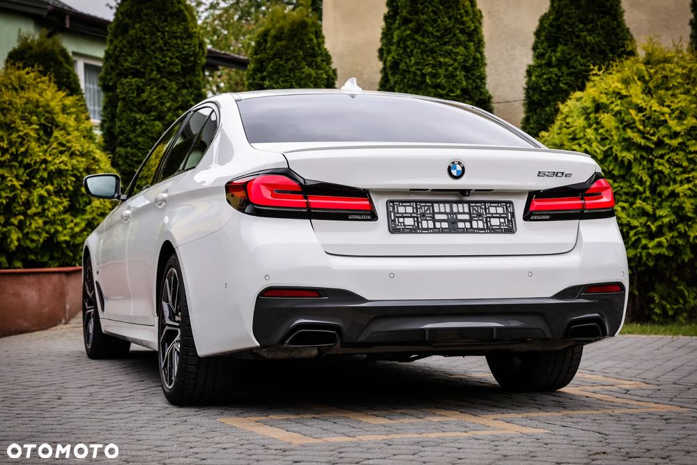 BMW Seria 5 530e M Sport sport - 11