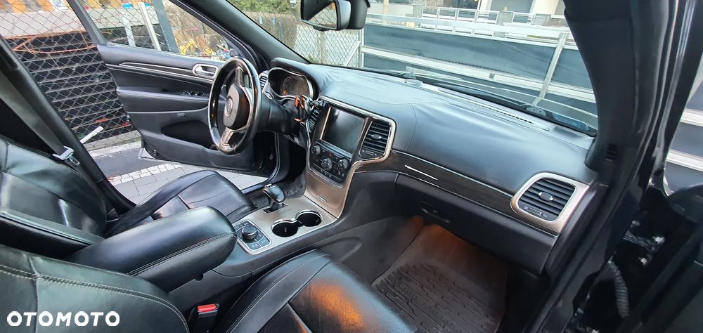 Jeep Grand Cherokee 3.6 V6 Overland - 19