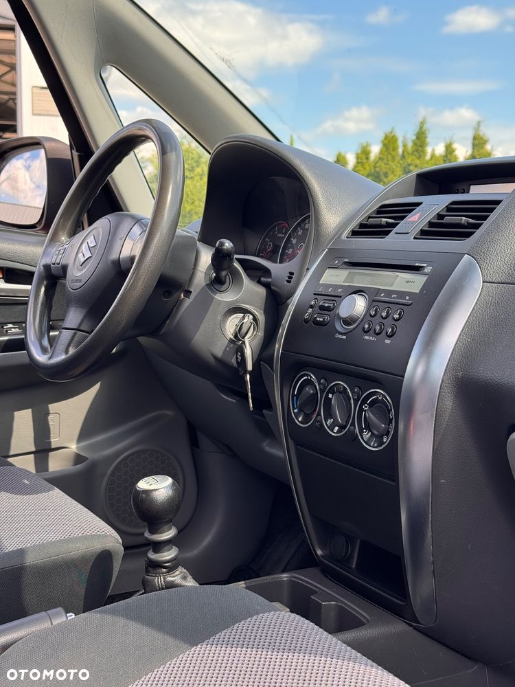 Suzuki SX4 1.9 DDiS DPF Streetline 4x2 Club - 35