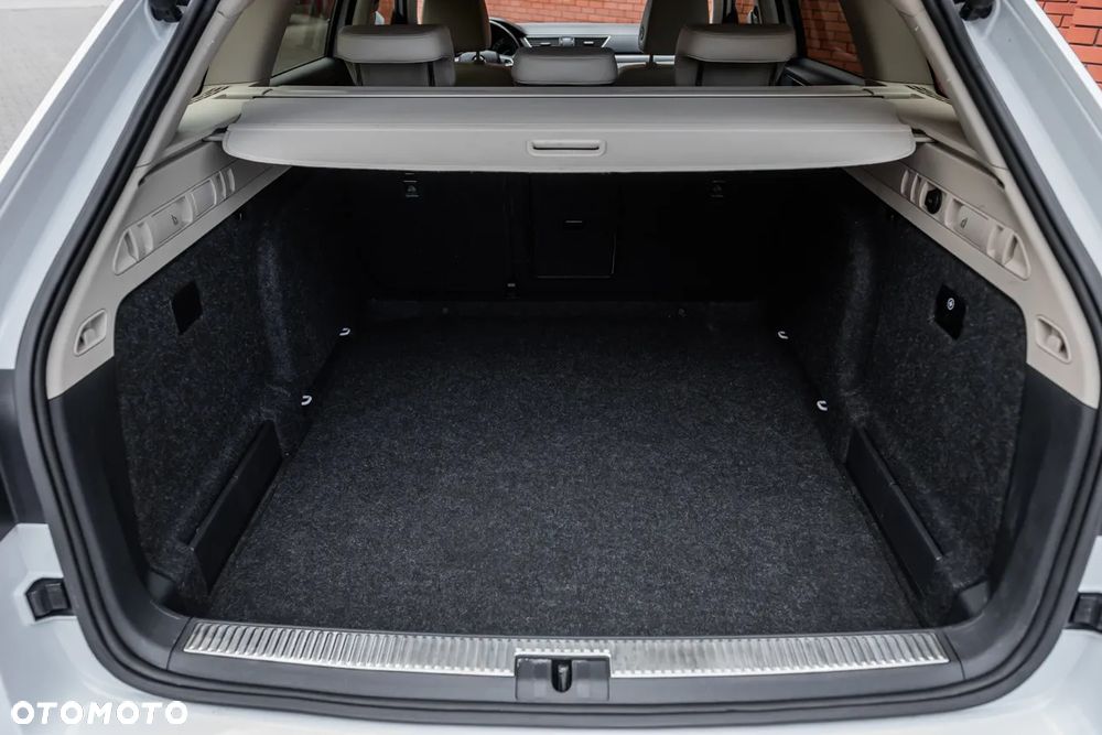 Skoda Superb 2.0 TSI Sportline DSG - 24