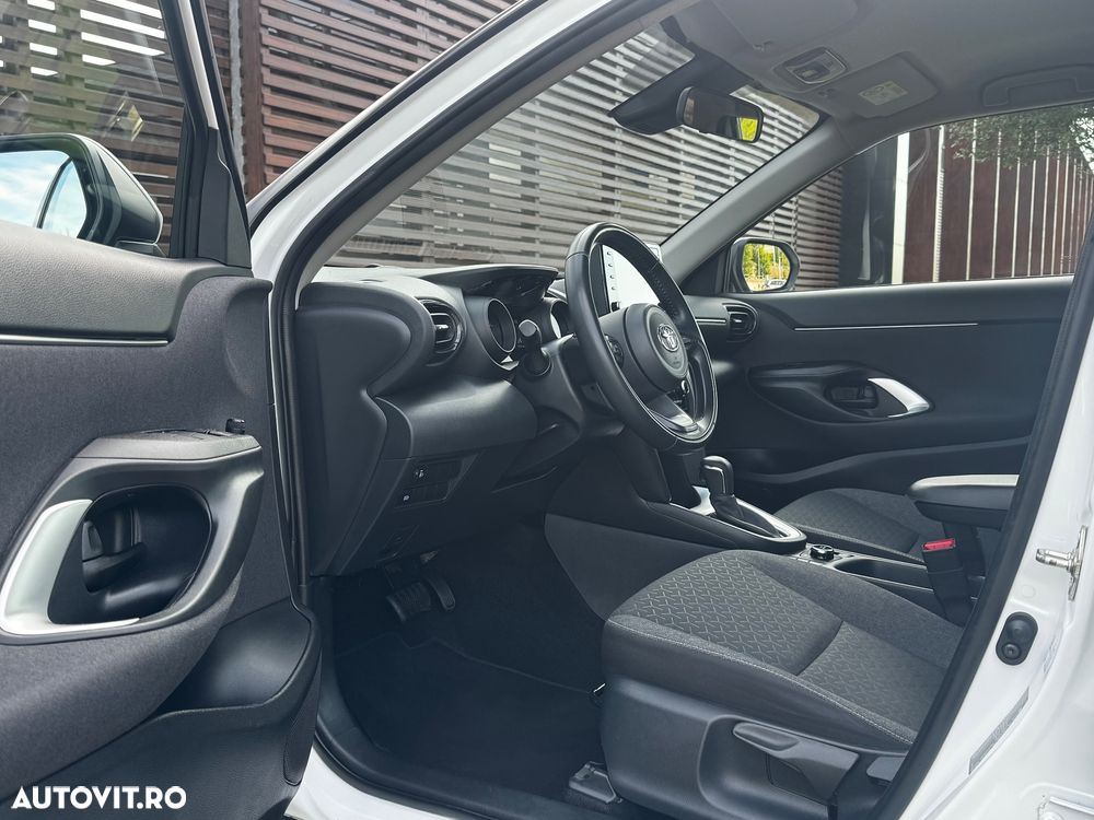 Toyota Yaris Cross 1.5 VVT-i AWD-i Elegant - 15
