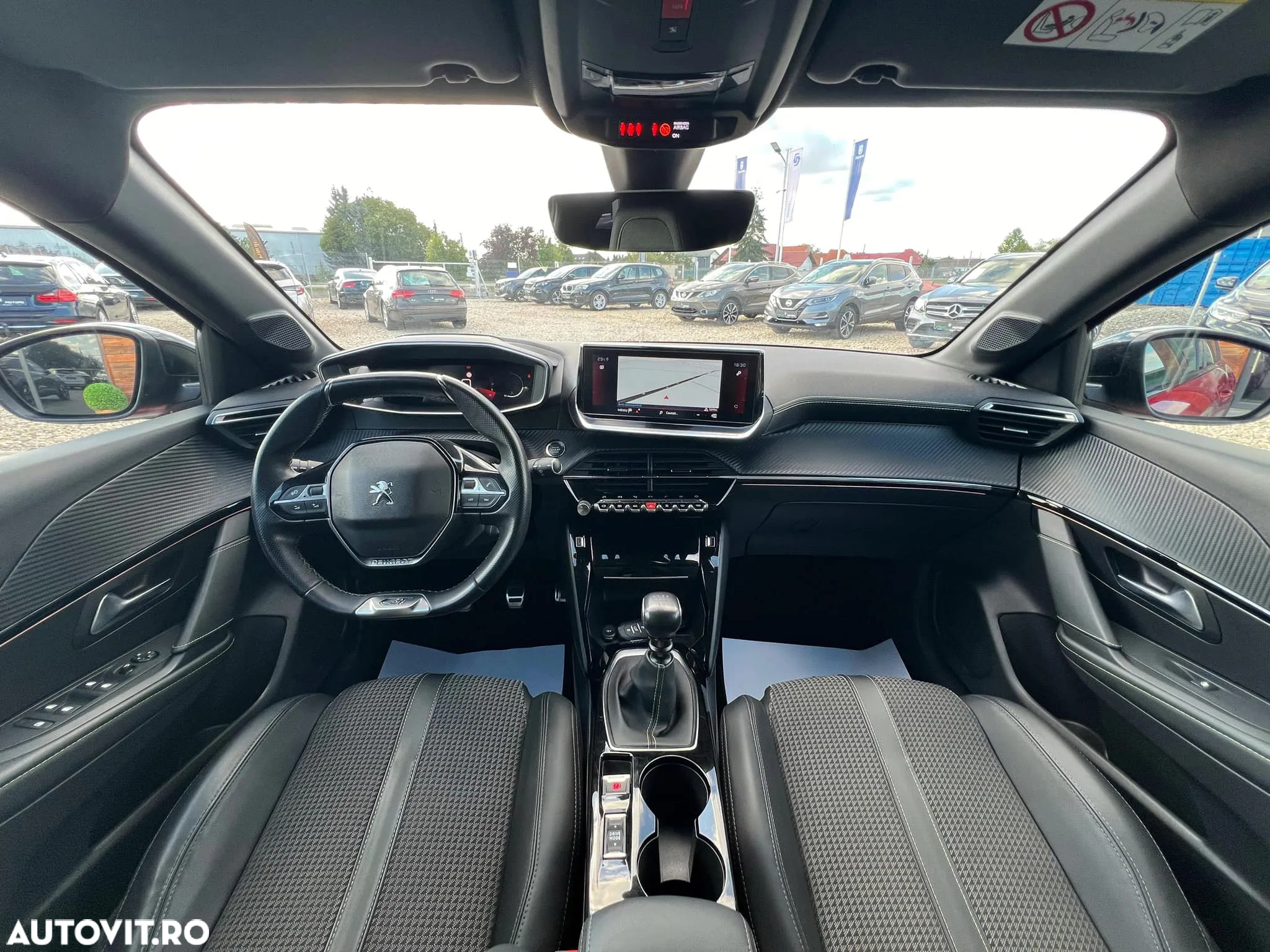 Peugeot 208 PureTech 100 GT Pack - 3