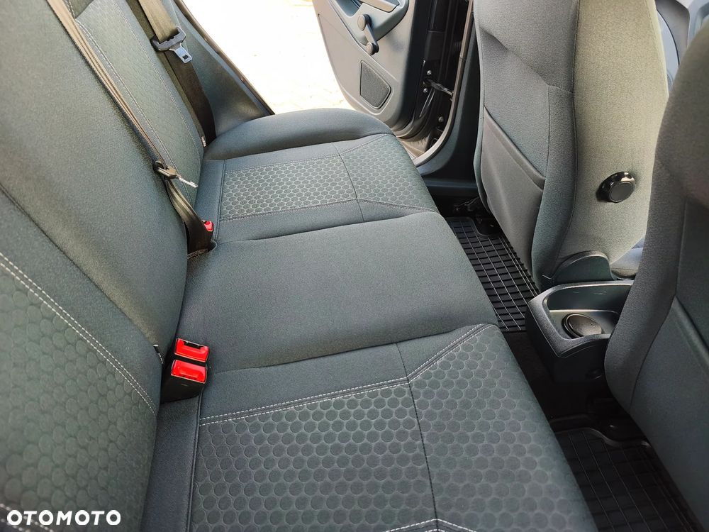 Ford Fiesta - 19