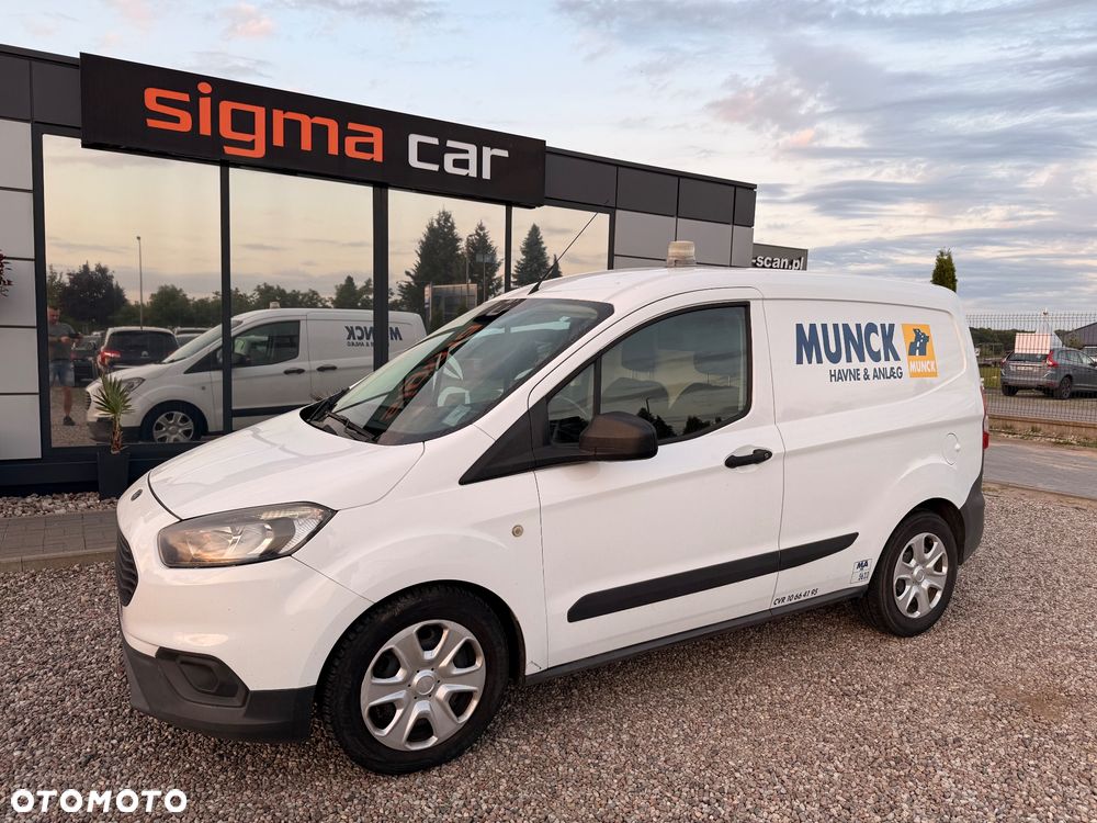 Ford Transit Courier - 9