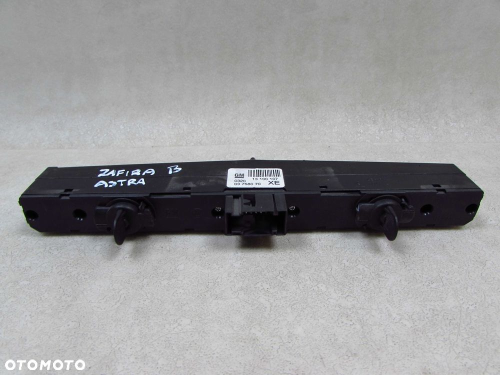 OPEL ZAFIRA B 05-11 ASTRA H  PANEL PRZELACZNIK AWARYJNYCH 13100107 - 2