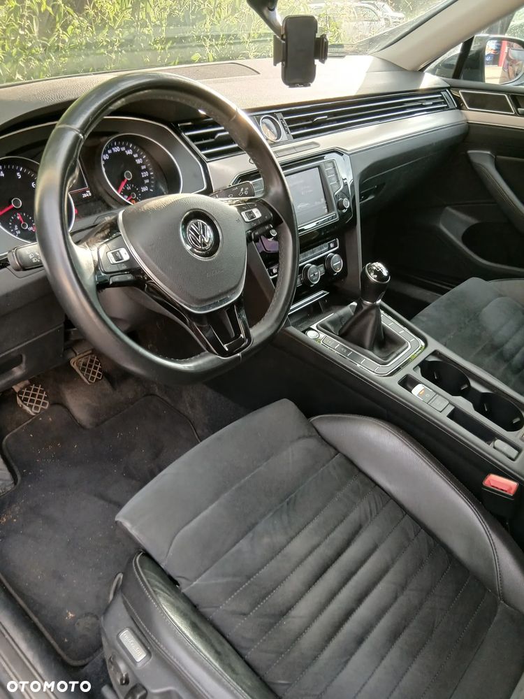 Volkswagen Passat 1.4 TSI BMT ACT Trendline - 19