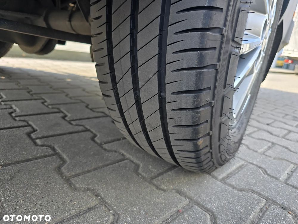 Iveco DAILY 35S18 Furgon L4H2 - 32