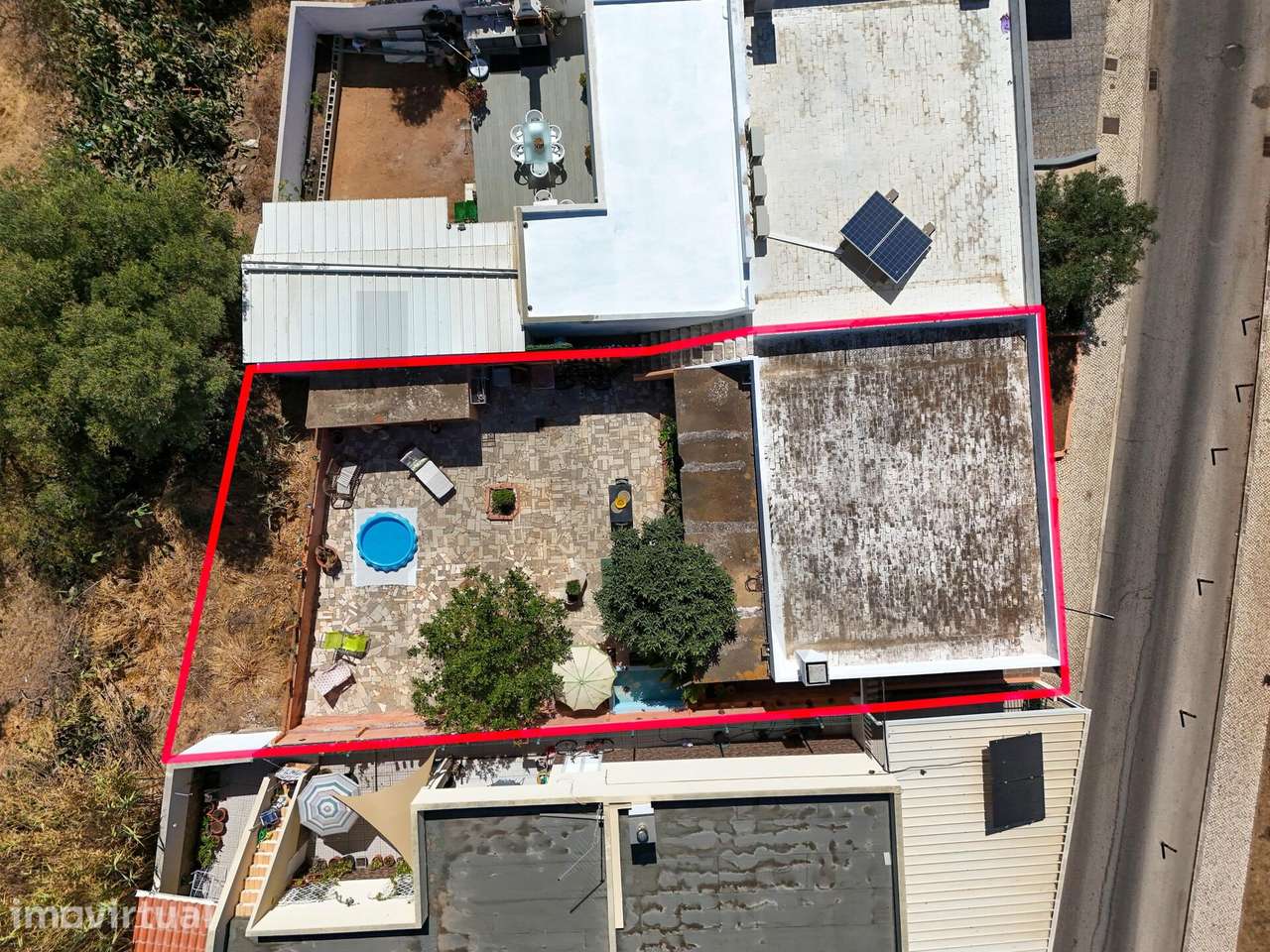 Moradia T2 com 297 m2 de Terreno, Amplo Logradouro e Rooftop | Quelfes - Grande imagem: 3/26