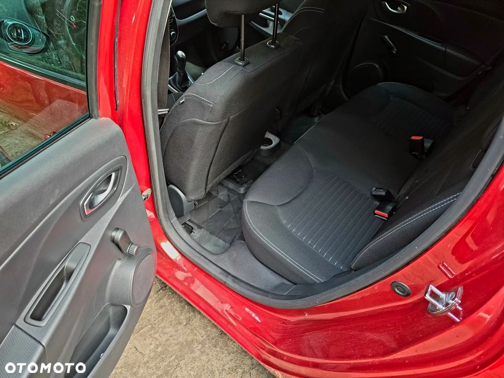 Renault Clio - 14