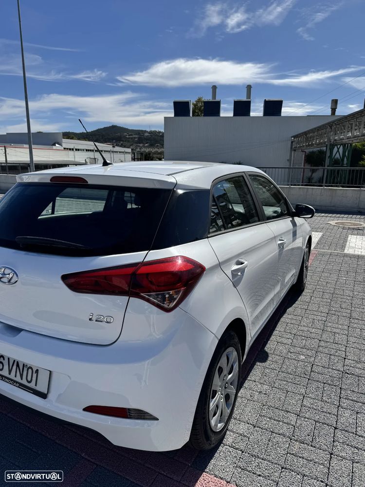 Hyundai i20 1.1 CRDi Access Plus - 8