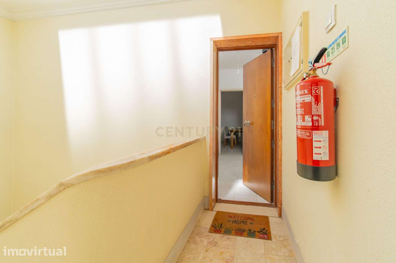 Apartamento T3 em São Domingos de Benfica, Lisboa - Grande imagem: 3/36