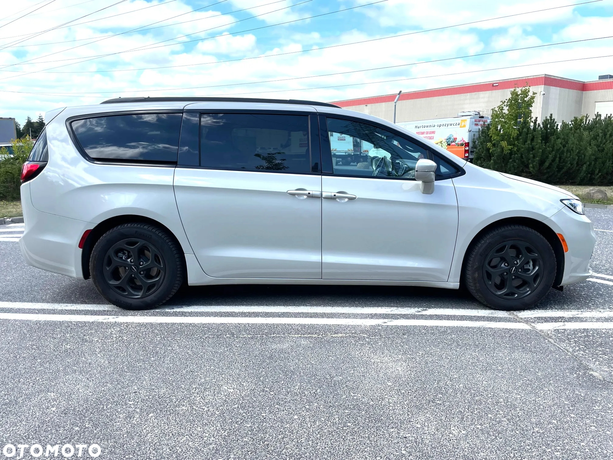 Chrysler Pacifica - 5
