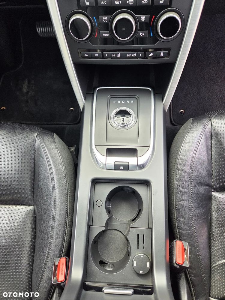 Land Rover Discovery Sport 2.0 TD4 HSE Luxury - 17