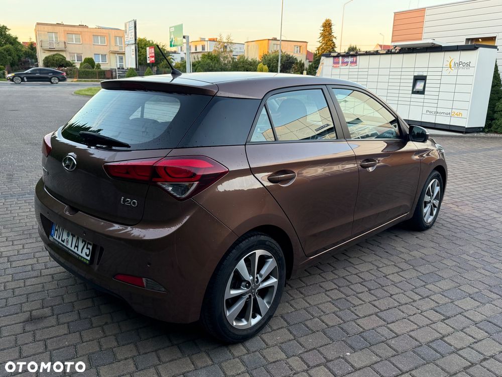 Hyundai i20 1.4 - 9