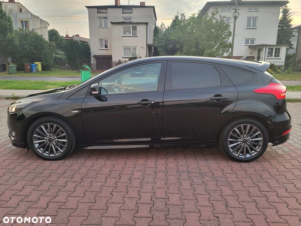 Ford Focus 1.5 EcoBoost Black Edition ASS - 11
