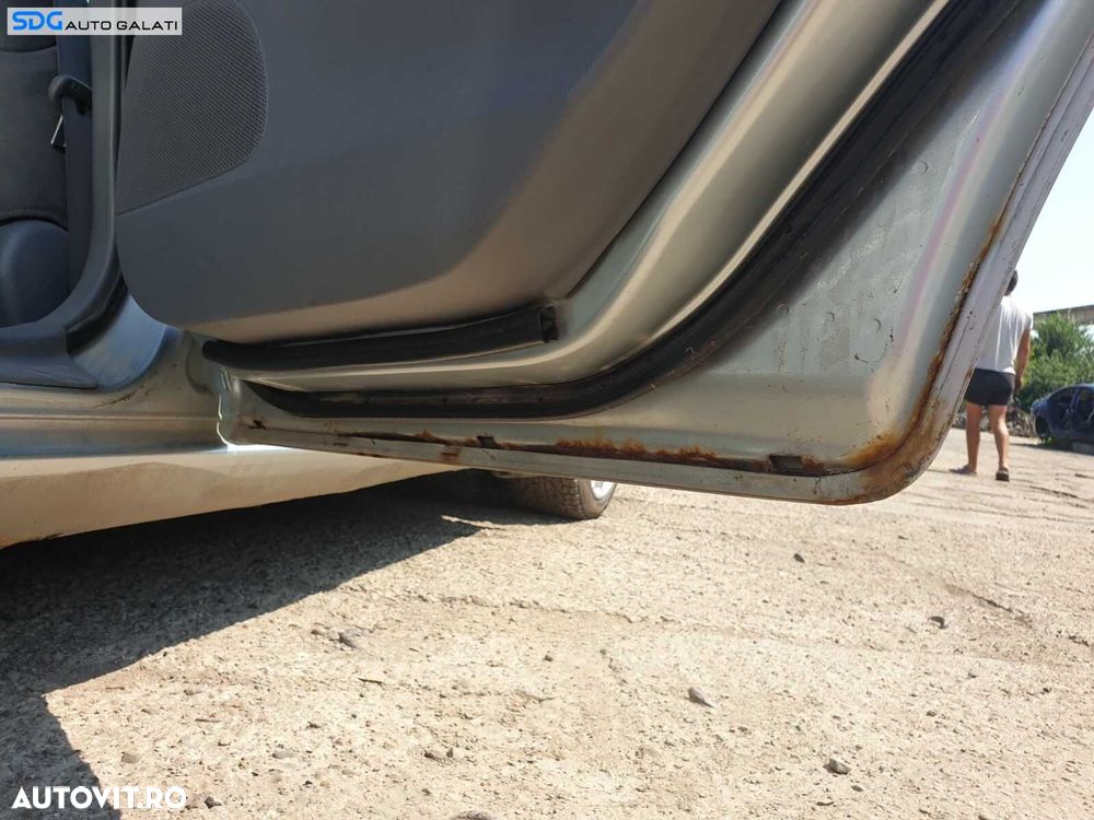 Usa Usi Portiera Portiere Dreapta Spate Dezechipata cu Rugina Mazda 6 Hatchback Berlina 2002 - 2008 - 5