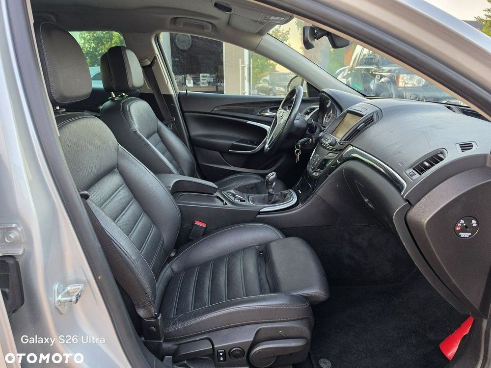 Opel Insignia - 32