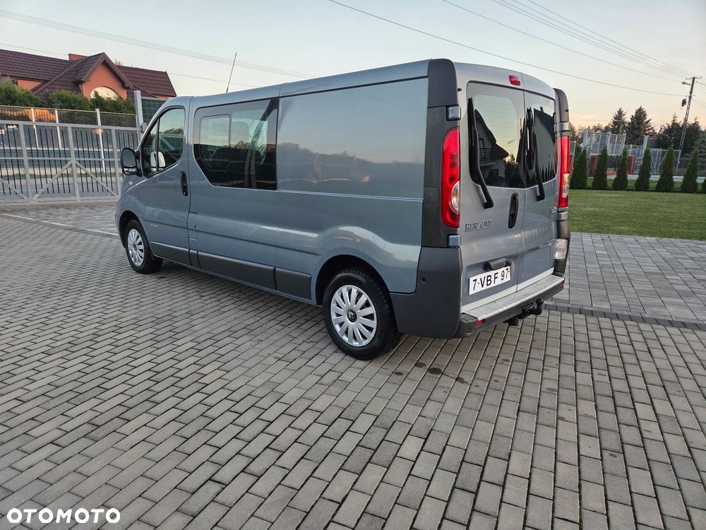 Renault TRAFIC VIVARO LONG KLIMA TEMPOMAT ORYGINAŁ DUBEL KABINA ZADBANY FULL OPCJA DOPOSAŻONY - 5