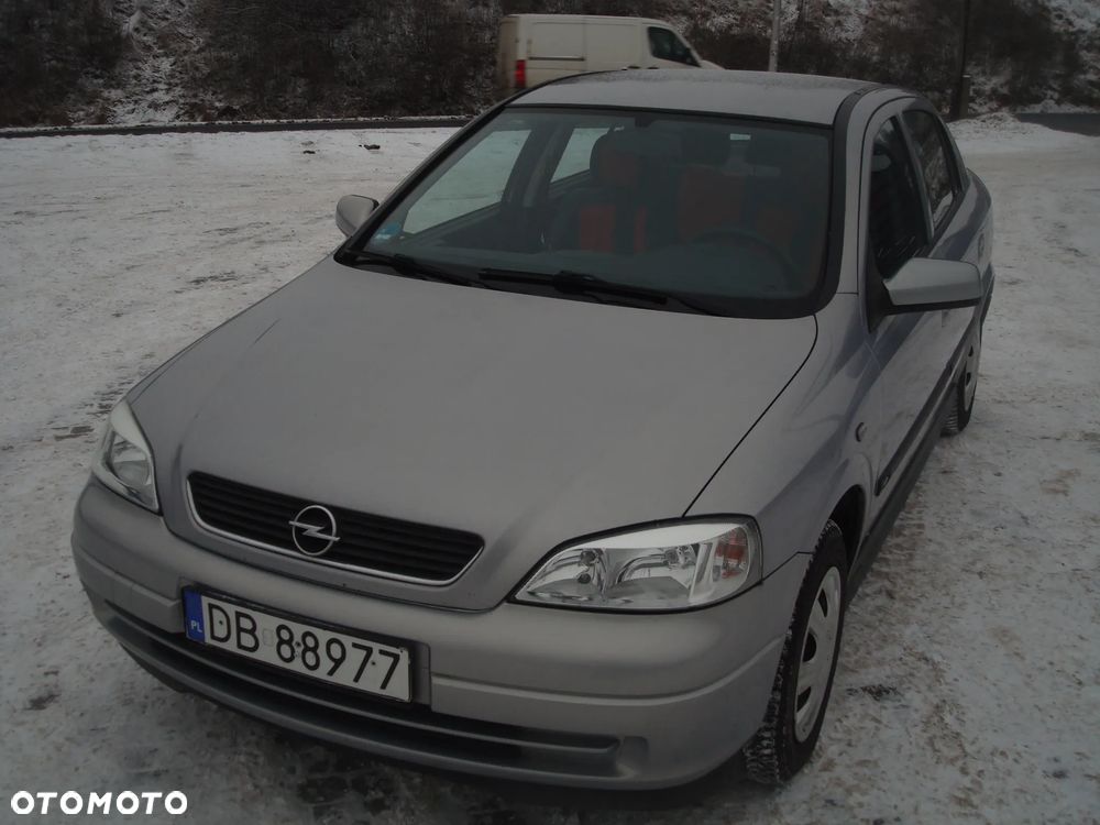 Opel Astra 1.6 Edition - 19