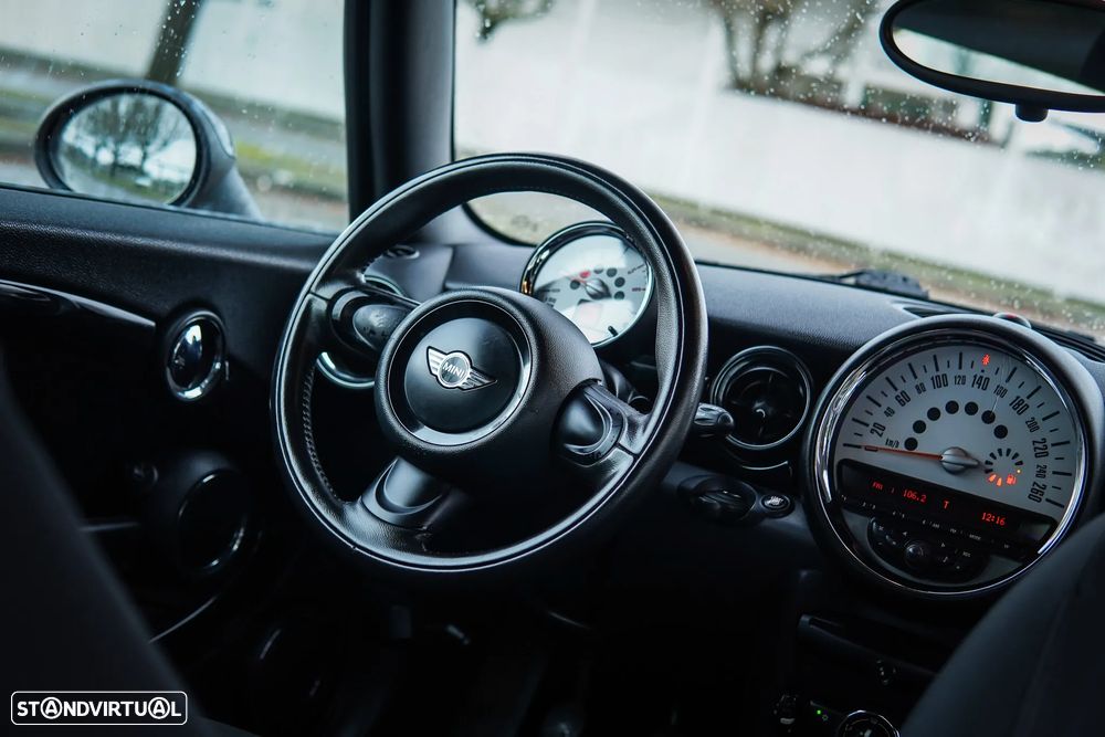 MINI 3 Portas Cooper D - 47