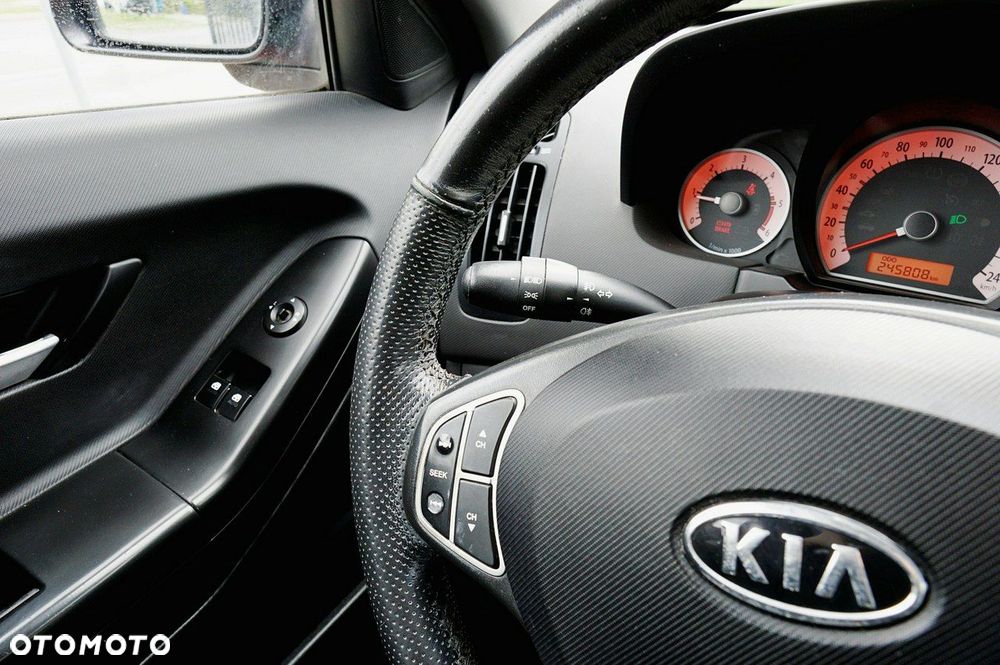 Kia Ceed - 20