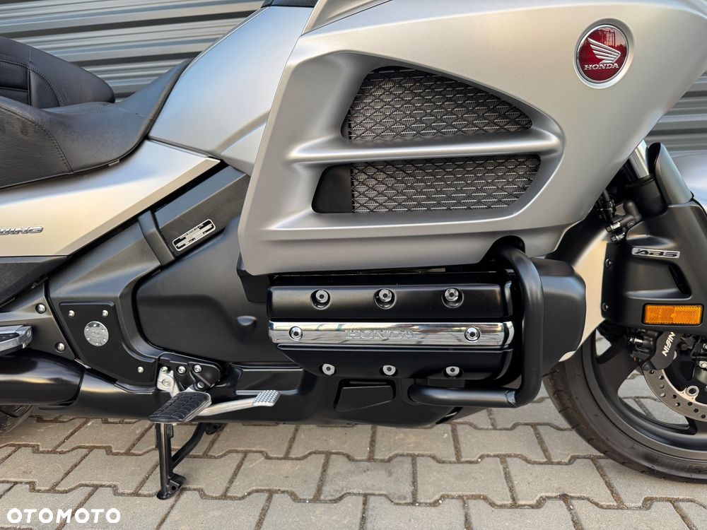 Honda GL - 15