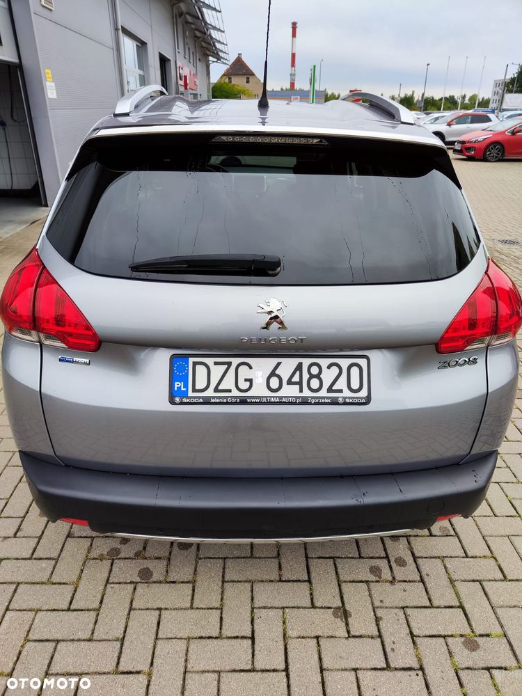 Peugeot 2008 1.2 Pure Tech Active S&S - 4