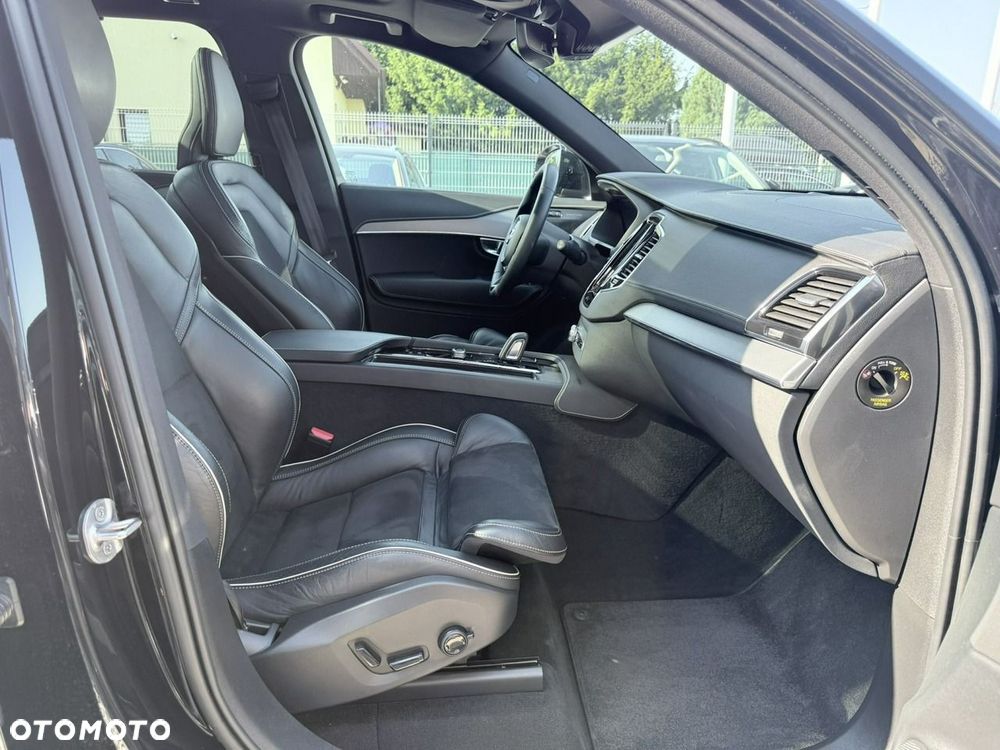 Volvo XC 90 T8 AWD Plug-In Hybrid Plus Black Edition 7os - 17