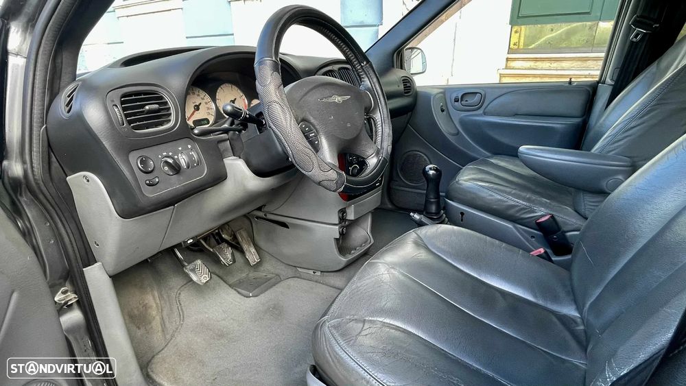 Chrysler Voyager 2.5 CRD Manhattan - 10