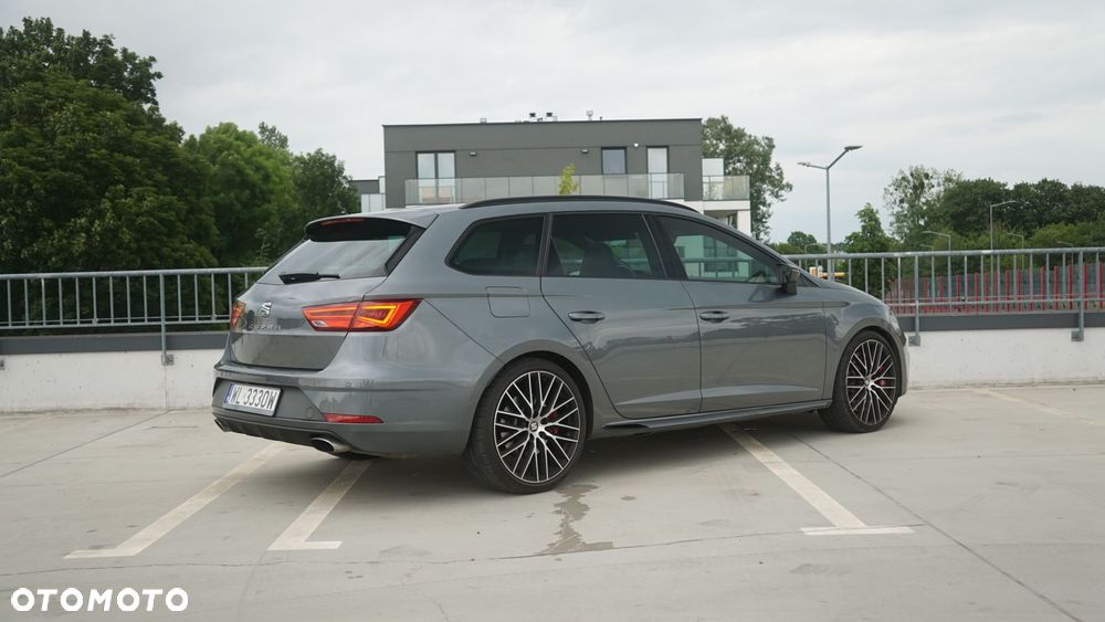 Seat Leon Sportstourer 2.0 TSI Cupra Performance Black S&S 4Drive DSG - 2
