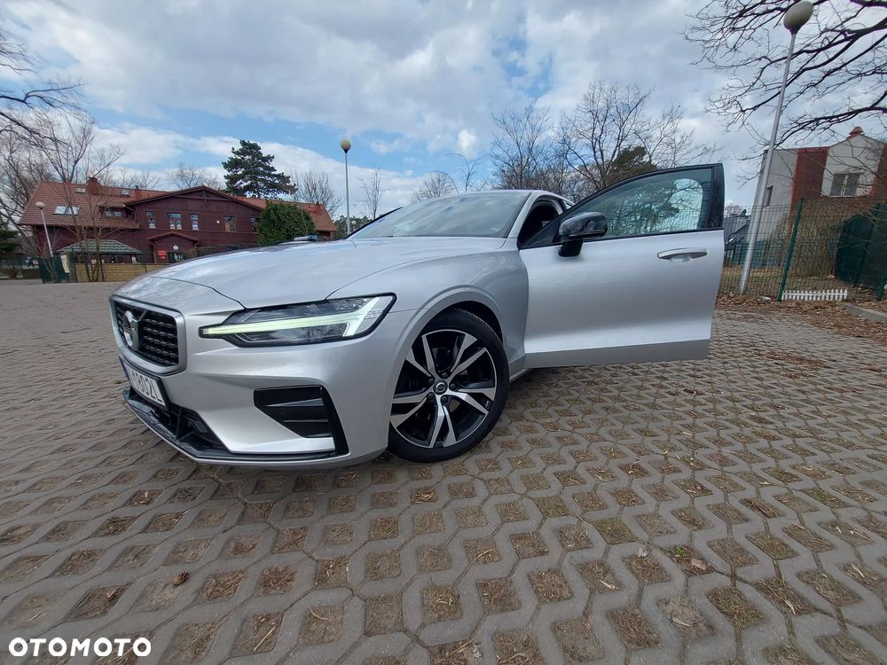 Volvo S60 T4 R-Design - 1