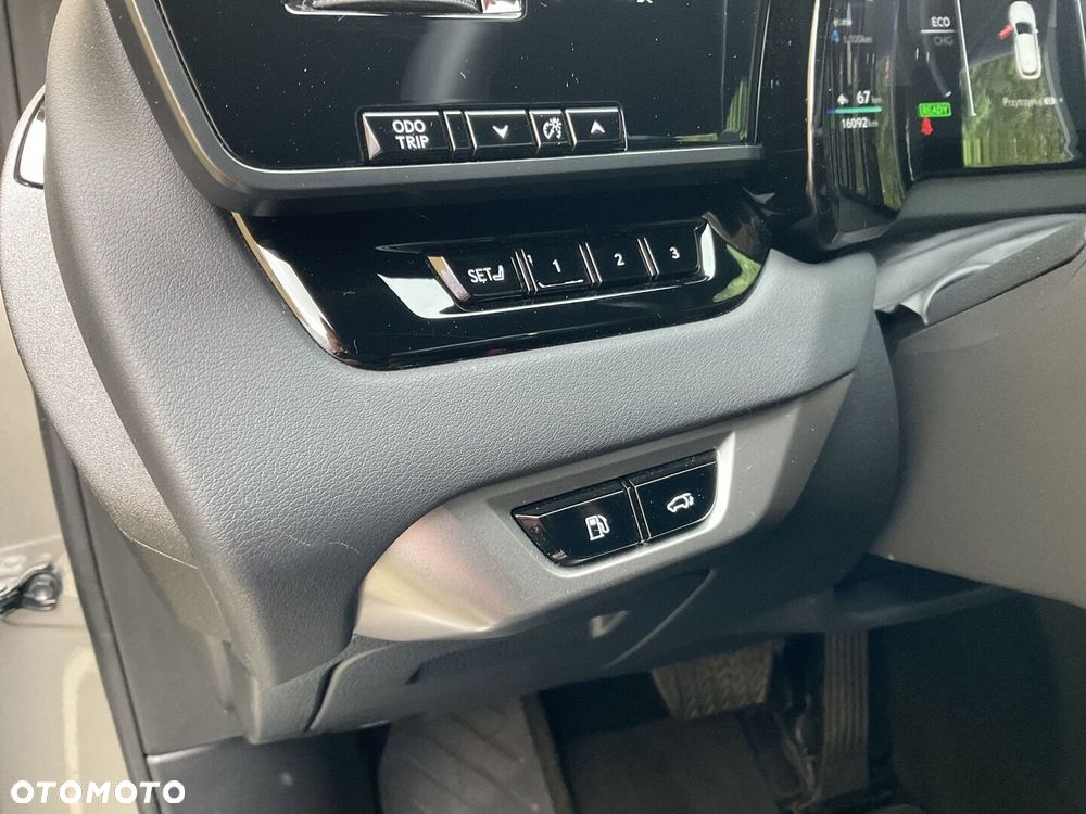 Lexus RX 450h+ Prestige - 23