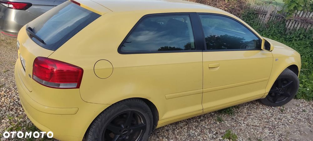 Audi A3 3-drzwiowe 1.6 Ambiente - 1