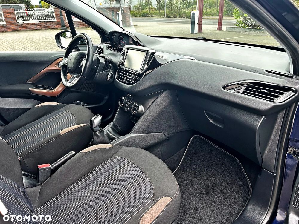 Peugeot 208 e-HDi 92 Stop&Start Style - 23