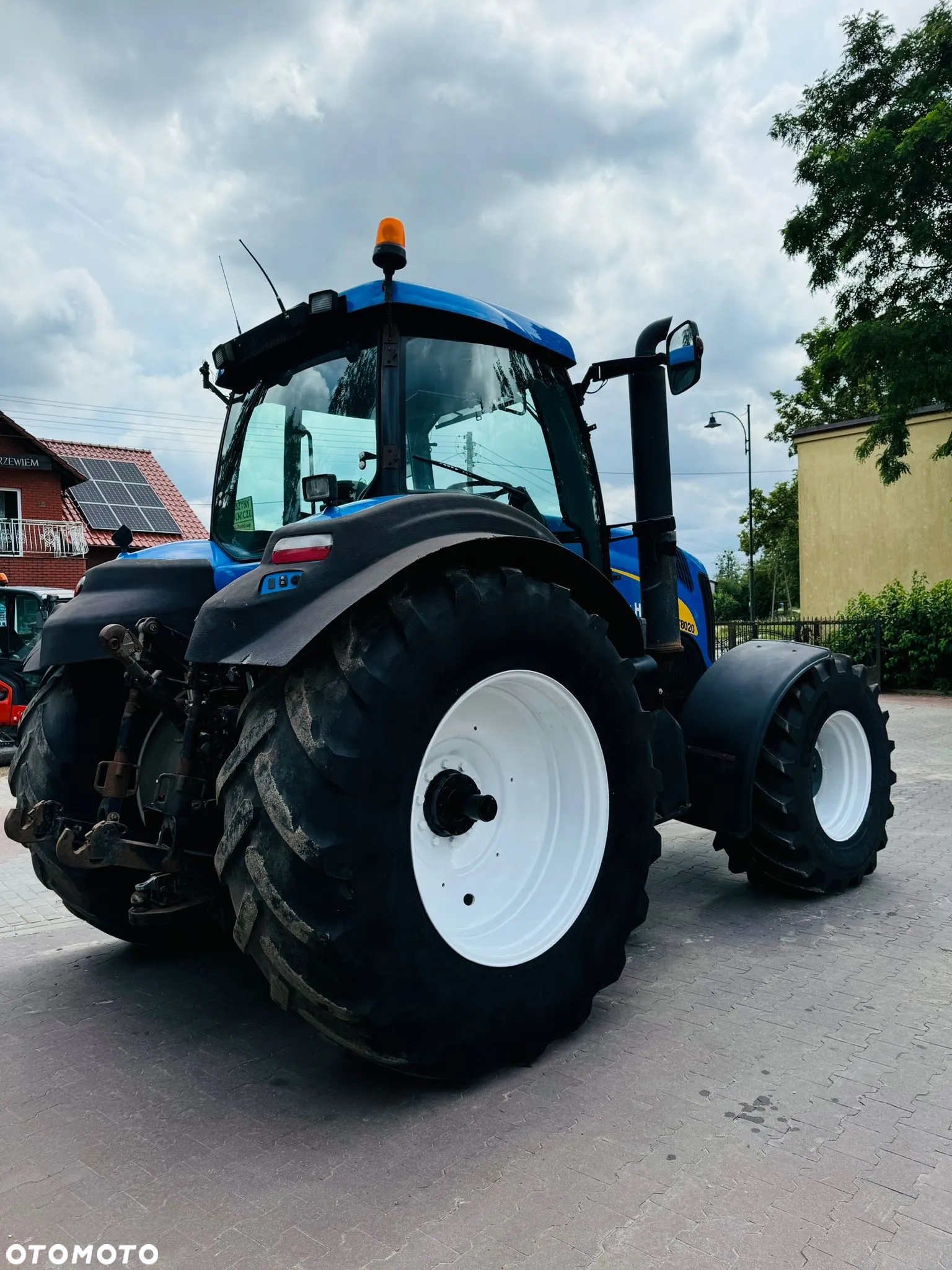 New Holland T8020 - 6
